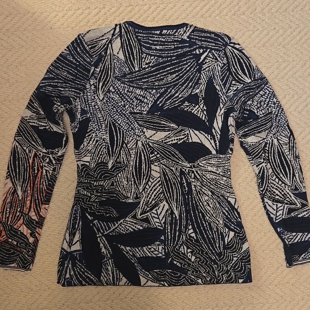 NIC+ZOE Blue and White Abstract Knit Top - Picture 2 of 5